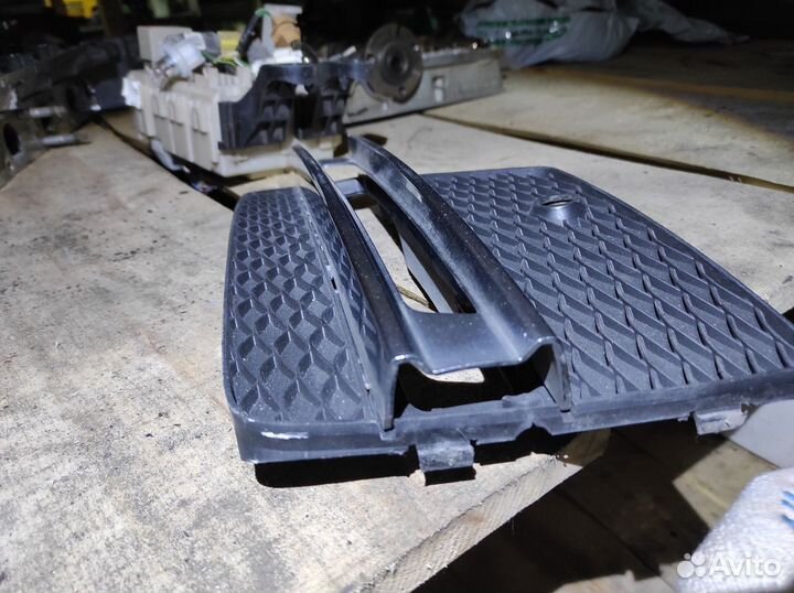 Решетка левая правая бампера Mercedes ML 166