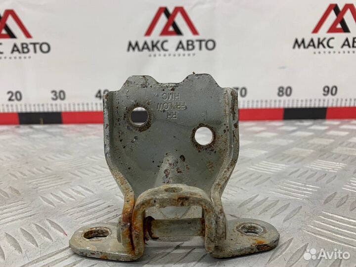 Б/У петля двери передний правый Hyundai Accent LC