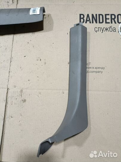 Обшивка багажника Nissan March AK12