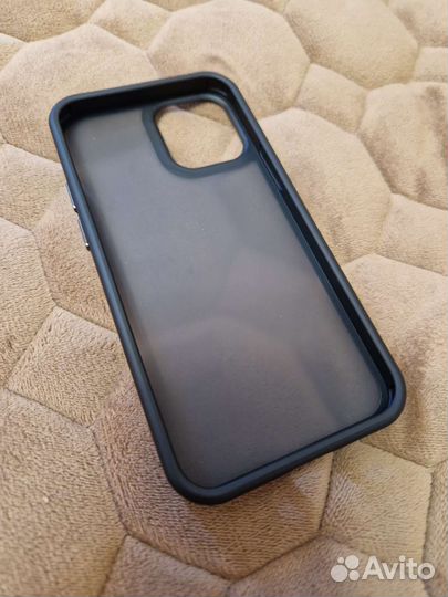 Чехлы на iPhone 12 mini