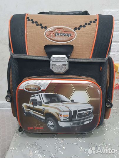 Школьный рюкзак Hummingbird