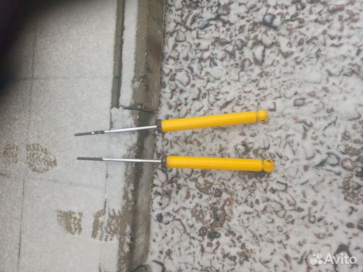 Амортизаторы заднии е36 е46