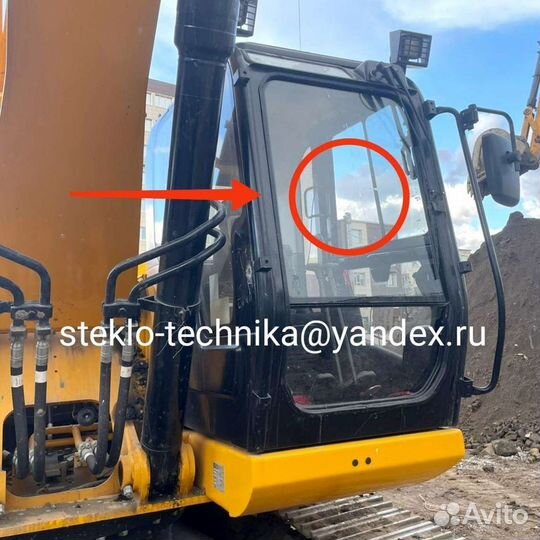 Стекло лобовое на полноповоротный экскаватор JCB