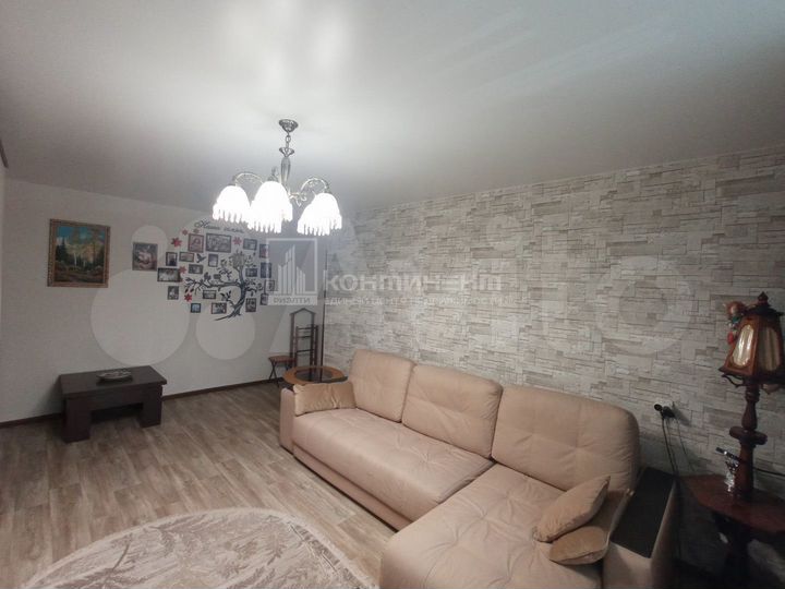 2-к. квартира, 51 м², 2/3 эт.