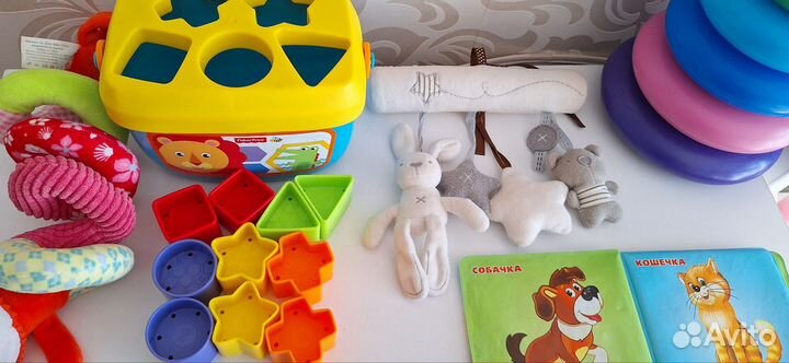 Развивающие игрушки сортер fisherprice, пирамида