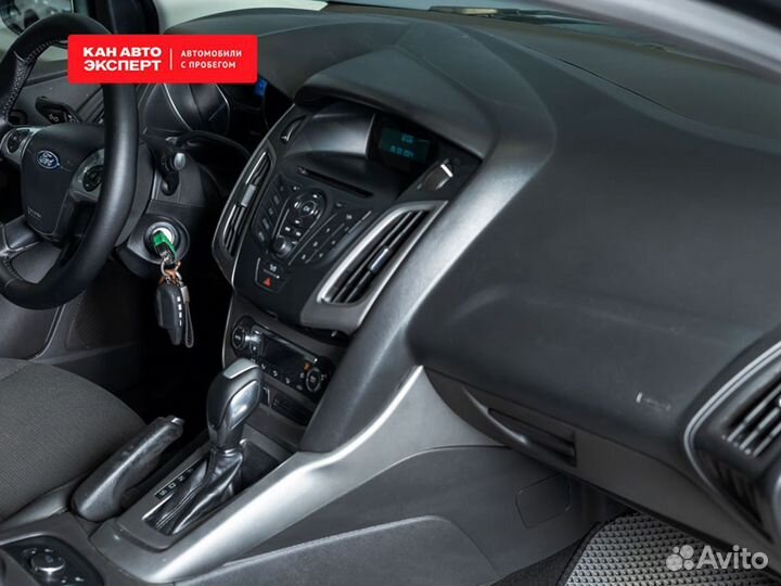 Ford Focus 1.6 AMT, 2013, 236 729 км