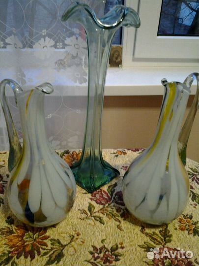 Ваза для цветов,кувшины чешск.цвет.стекло 60г