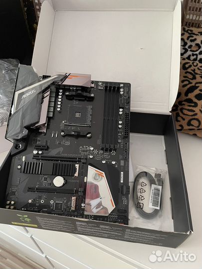 Материнская плата b450