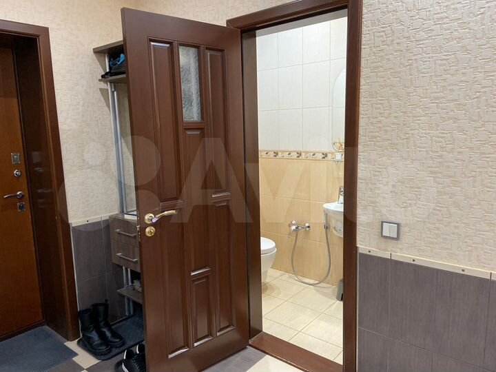 3-к. квартира, 111,7 м², 3/6 эт.