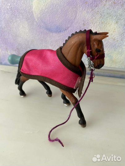 Фигурки лошадей schleich