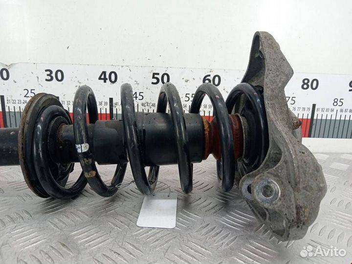 Стойка амортизатора Volkswagen Passat B5 2001