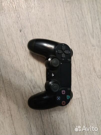 Sony PS4 slim 2 геймпада