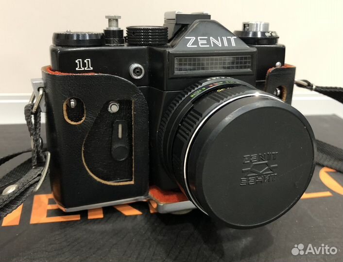 Плёночный фотоаппарат Zenit 11