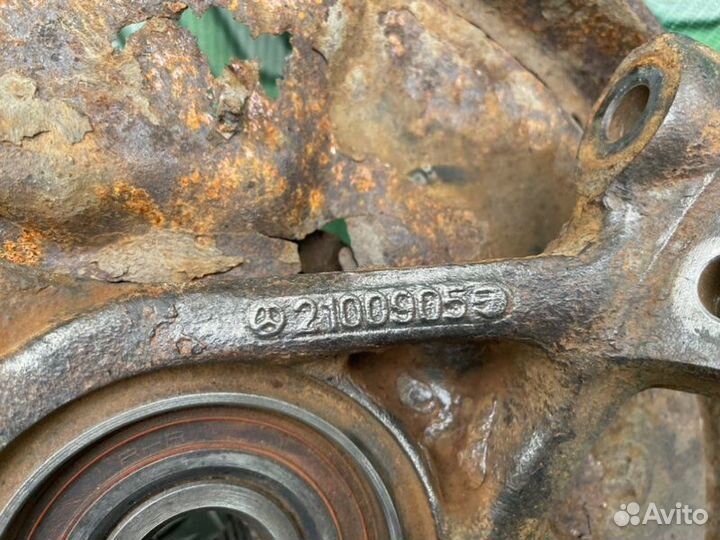 Ступица задняя левая Mercedes-Benz E-Class W210