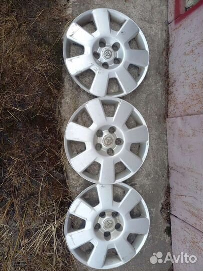 Колпак колеса Avensis Corolla