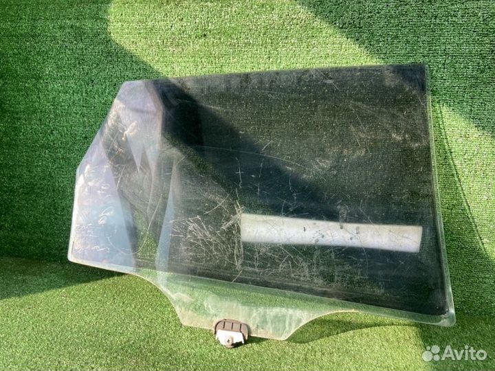 Стекло двери заднее левое Kia Ceed ED