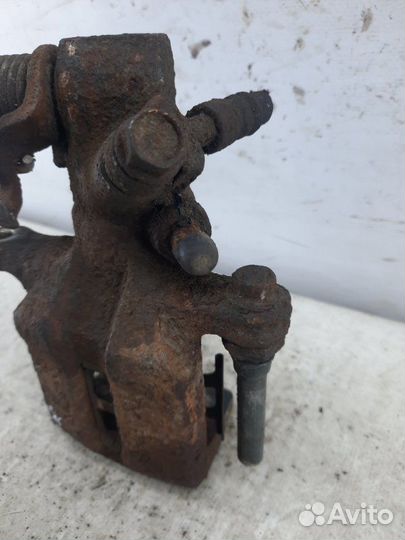 Суппорт тормозной задний правый Honda Civic