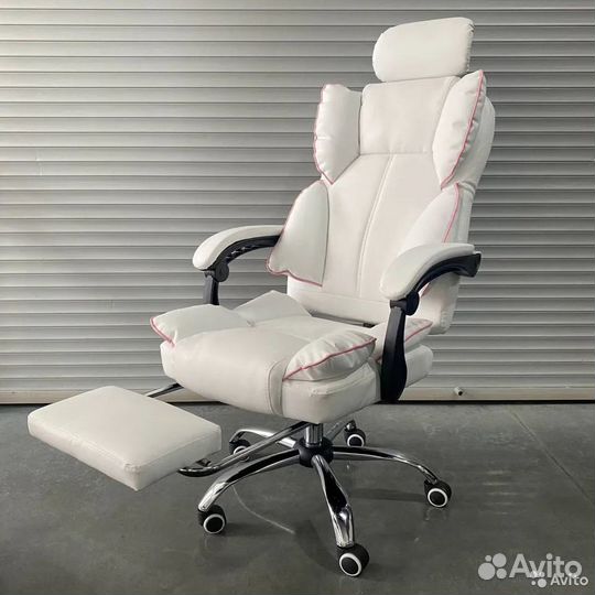 Компьютерное кресло Universal с подголовником