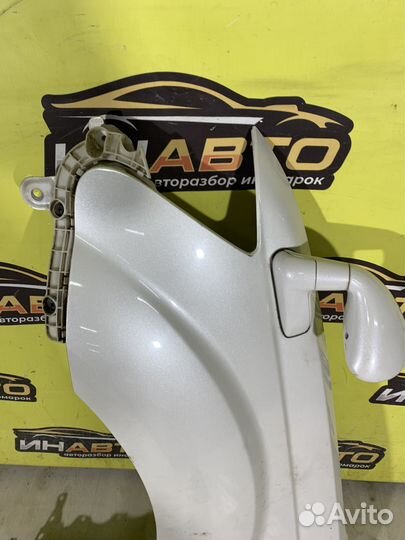 Крыло outlander xl левое