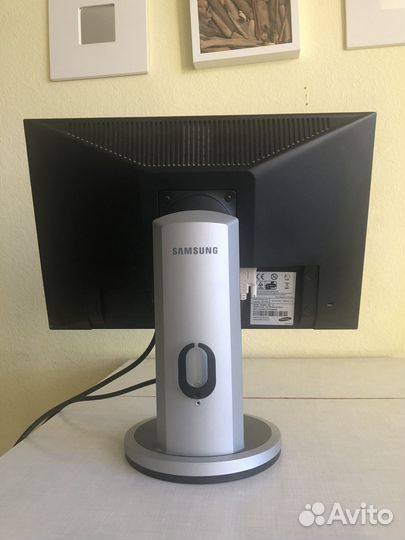 Монитор Samsung SyncMaster 940BW