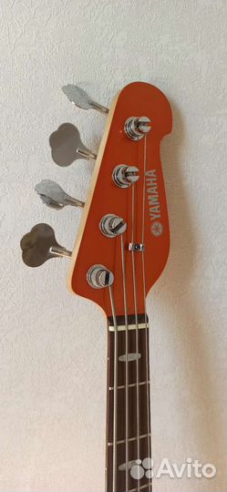 Бас гитара Yamaha BB414
