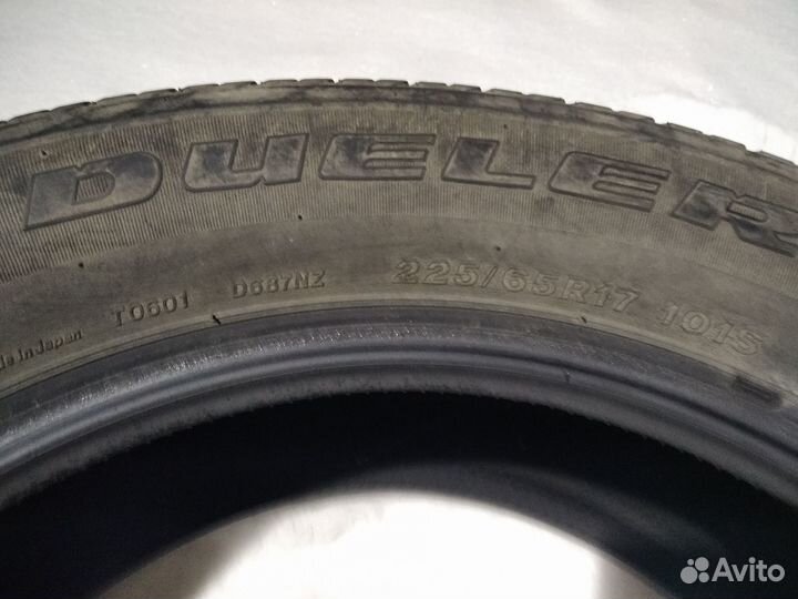 Bridgestone Dueler H/T D687 225/65 R17
