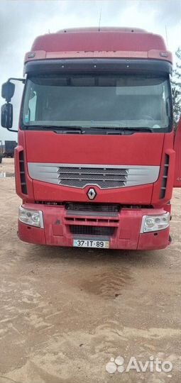 В разборке грузовик Renault, Premium II с 2007