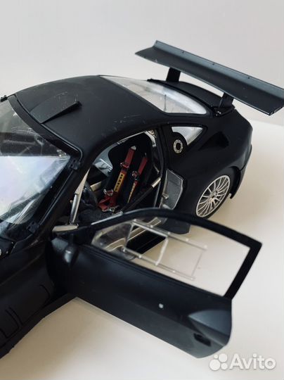 Резерв Модель Ferrari 575 GTC 2005 1/18 Kyosho