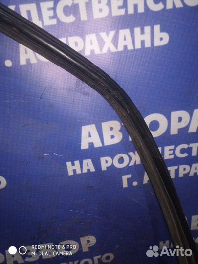 Уплотнитель стекла двери Ваз Лада 2114 хэтчбек