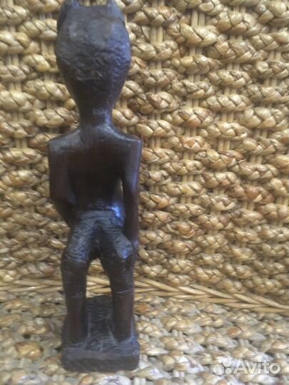 Статуэтка из эбенового дерева