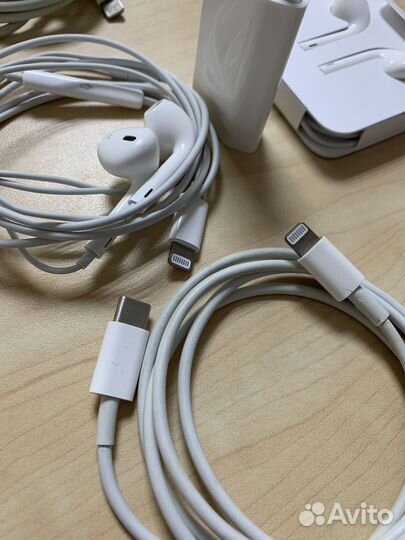 Оригинальные аксессуары Apple