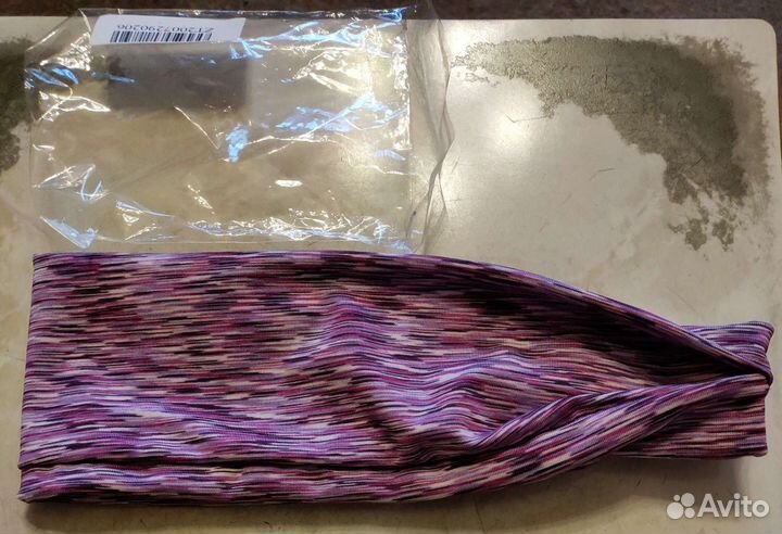 Спортивная повязка на голову