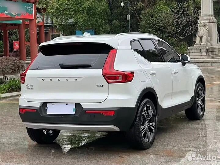 Volvo XC40 2.0 AT, 2021, 37 600 км