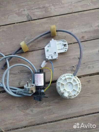 Запчасти для стиральной машины Zanussi zws 3102