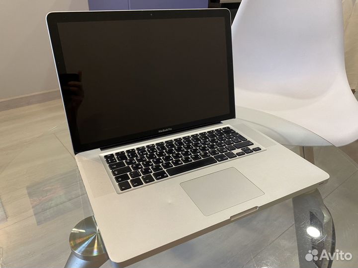 Ноутбук Apple MacBook Pro 15 Mid 2010 (1440x900, I
