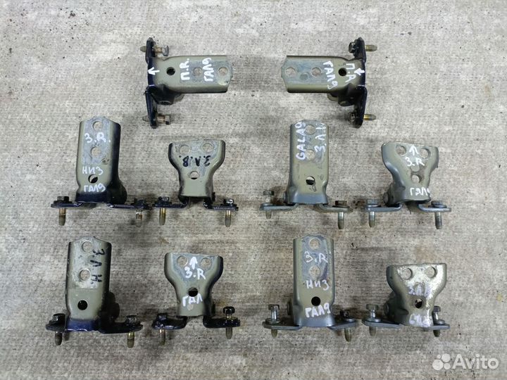 Петли дверей задние Mitsubishi Galant 9