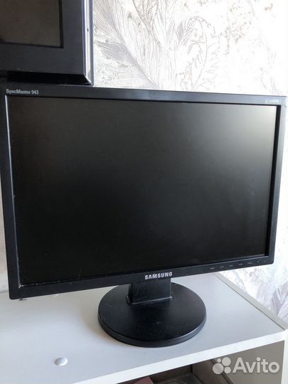 Монитор Samsung 19 дюймов