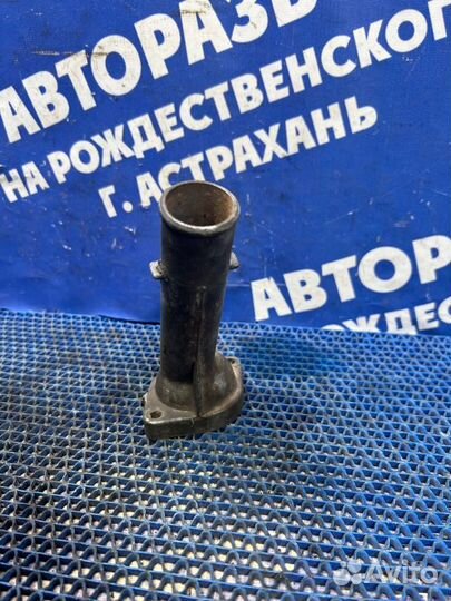 Крышка термостата Toyota Carina E седан 3S-FE 1992