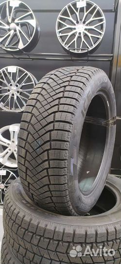 Pirelli Ice Zero FR 225/60 R18