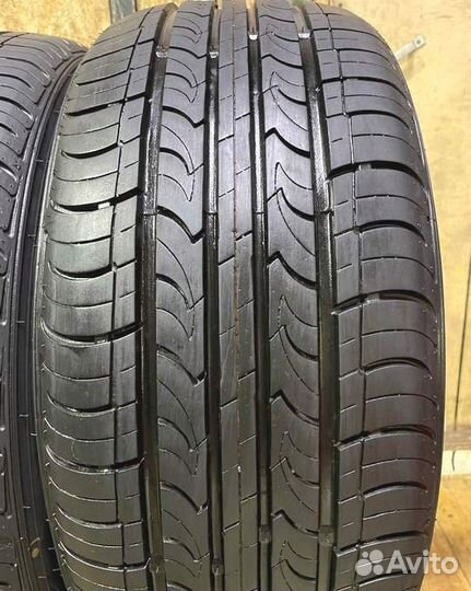 Nexen Classe Premiere 672 215/50 R17 91V