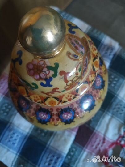 Ваза китайская ручной работы. хх век