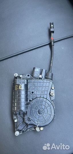 Замок пассажирской двери BMW 7 серии F01/F02/F04