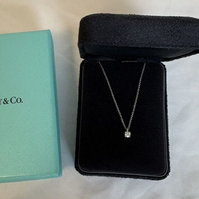 Колье Tiffany & Co., платина, 0.14 ct, оригинал