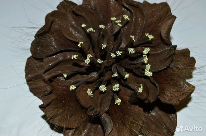 Подарок Цветы из нат.кожи