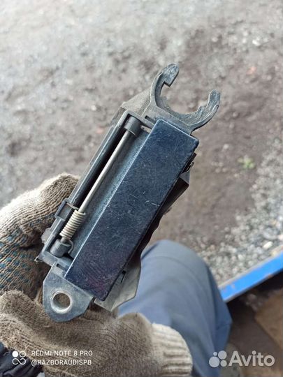 Ручка передней левой двери Audi 80b4 100c4 A6C4