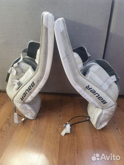 Хоккей с шайбой: вратарские щитки bauer