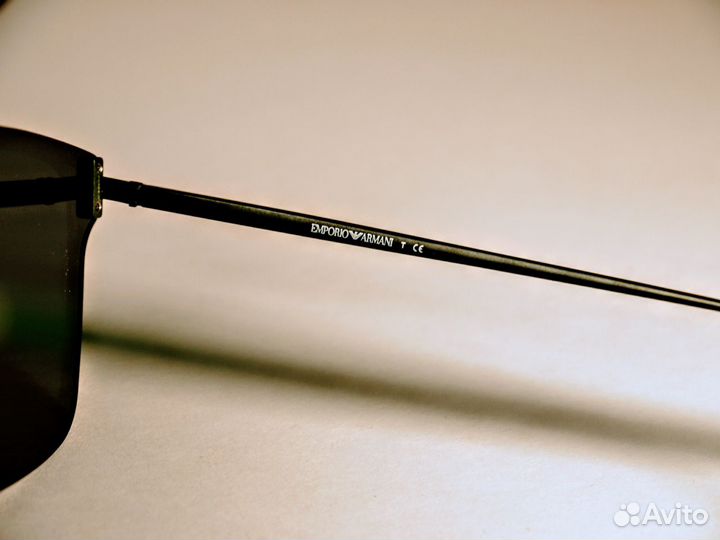 Солнцезащитные очки женские Emporio Armani
