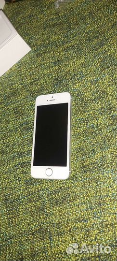Телефон iPhone 5s