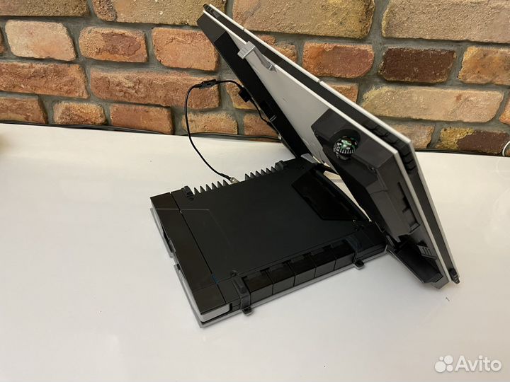 Спутниковый терминал Inmarsat Explorer 700 bgan