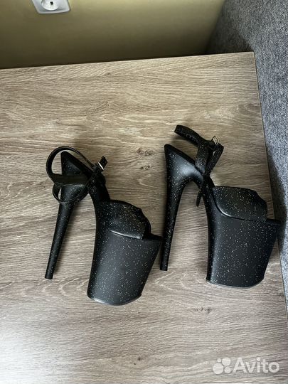 Стрипы pleaser тройки черные